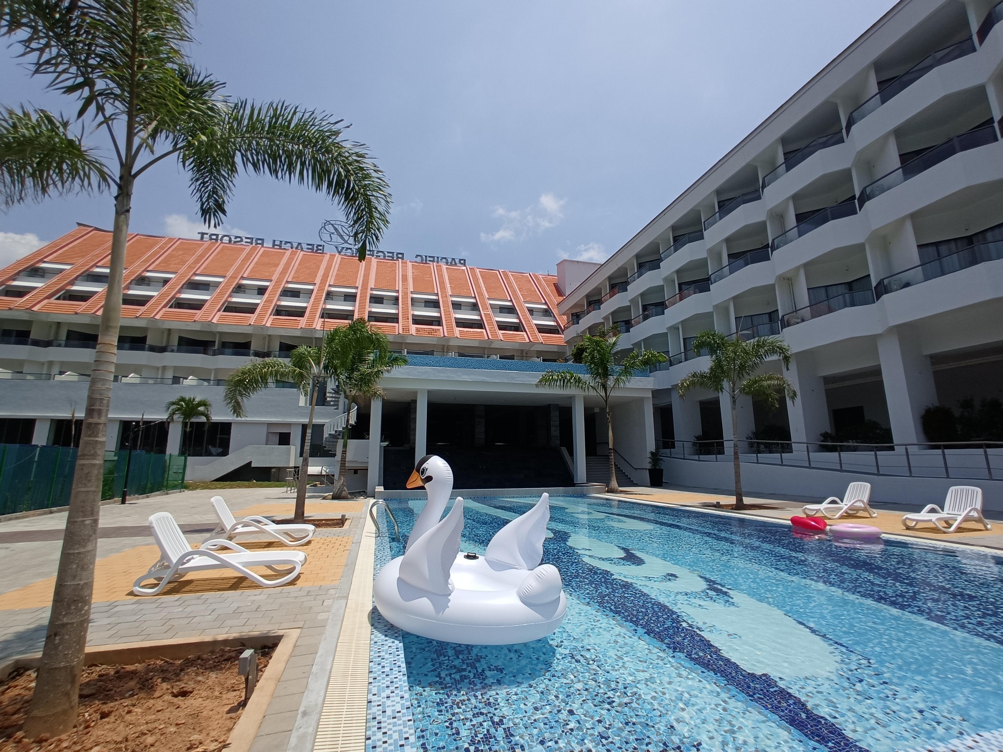 Pacific Regency Beach Resort, Port Dickson Exterior photo